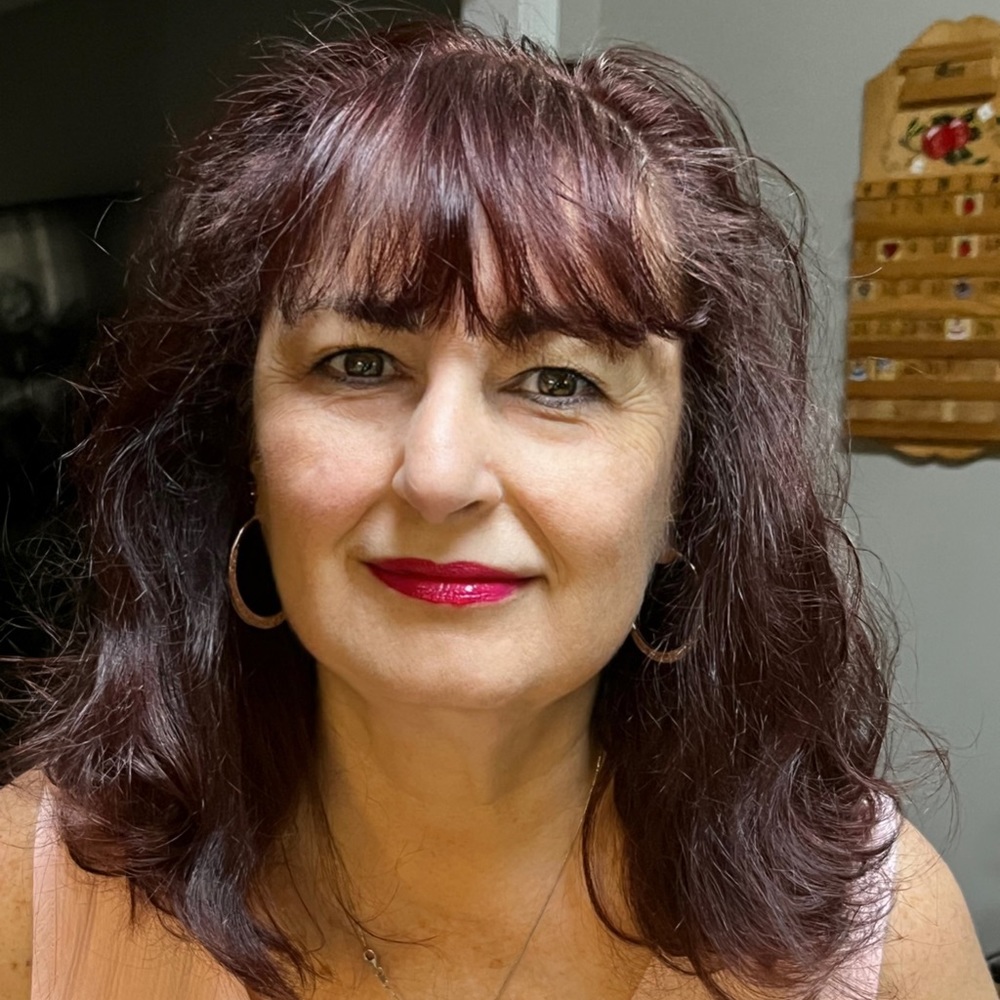 Meet your Posher, Sonia d